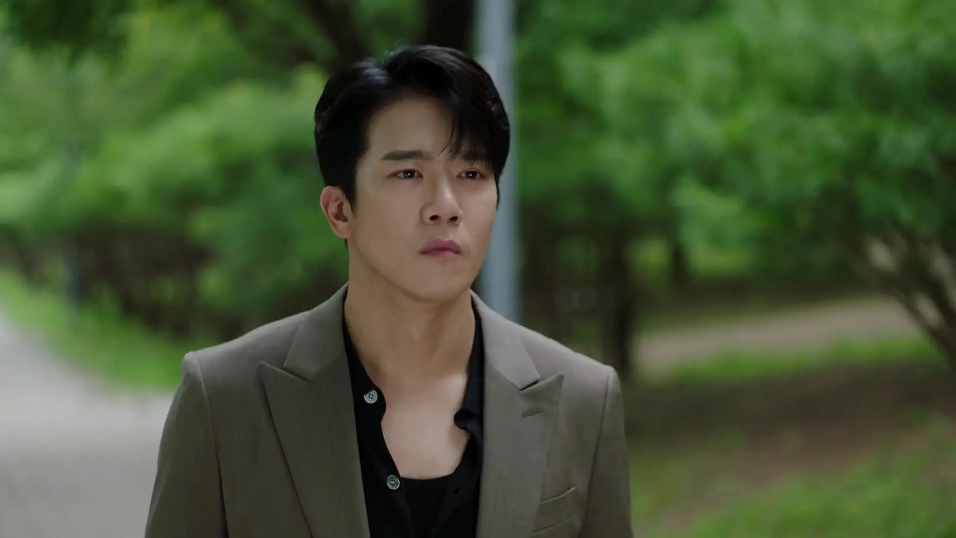 Ha Seok-jin as Kim Mu-jin in Sarang-i Onda
