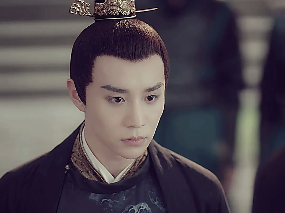 Prince Lu enforces martial law with chilling authority outside his manor