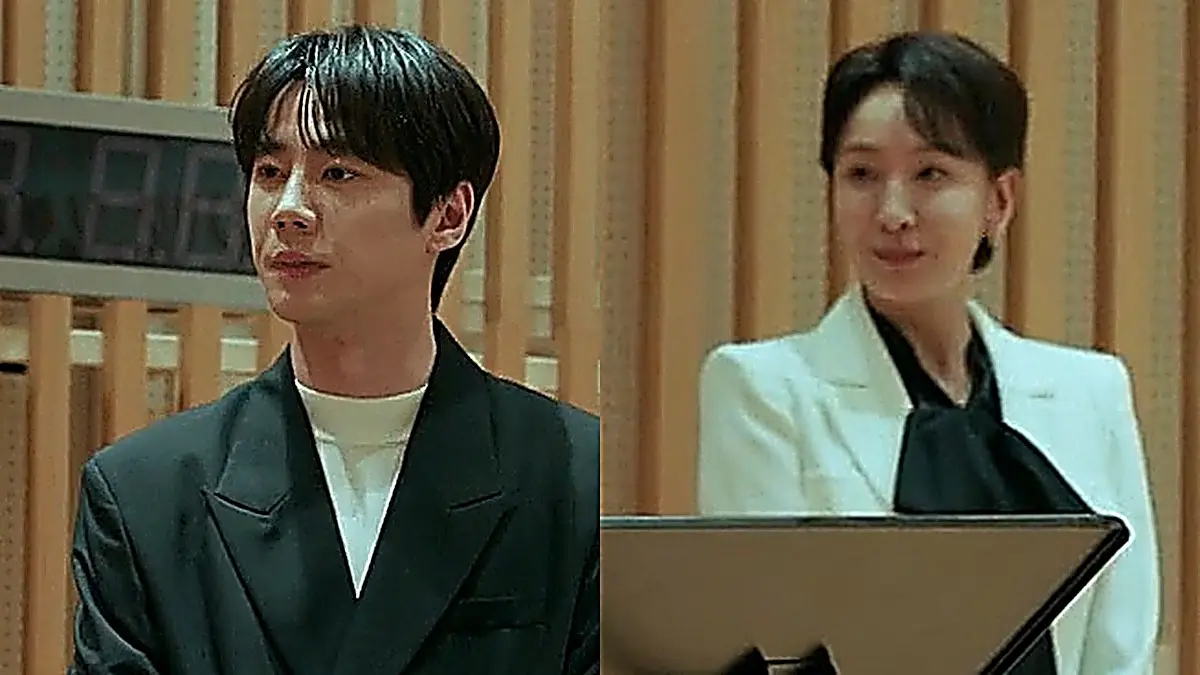 Conductor Luca Domenico facing the Hankuk Symphony musicians