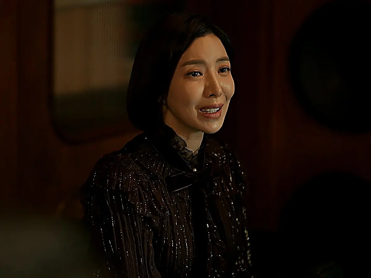 Ji-hye confronting conductor Kang Seung-woon