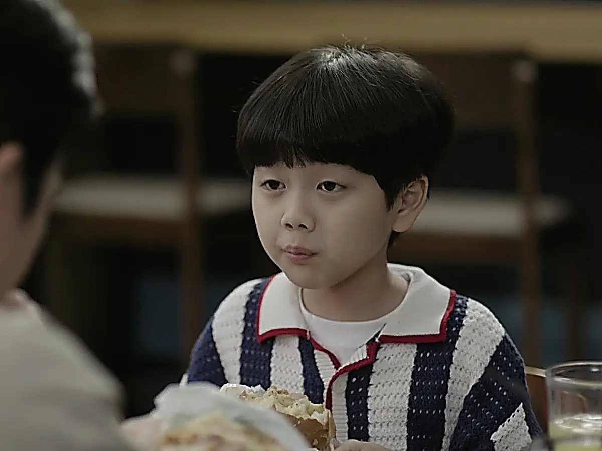 Han Gyeol asking Mu-jin about his mother