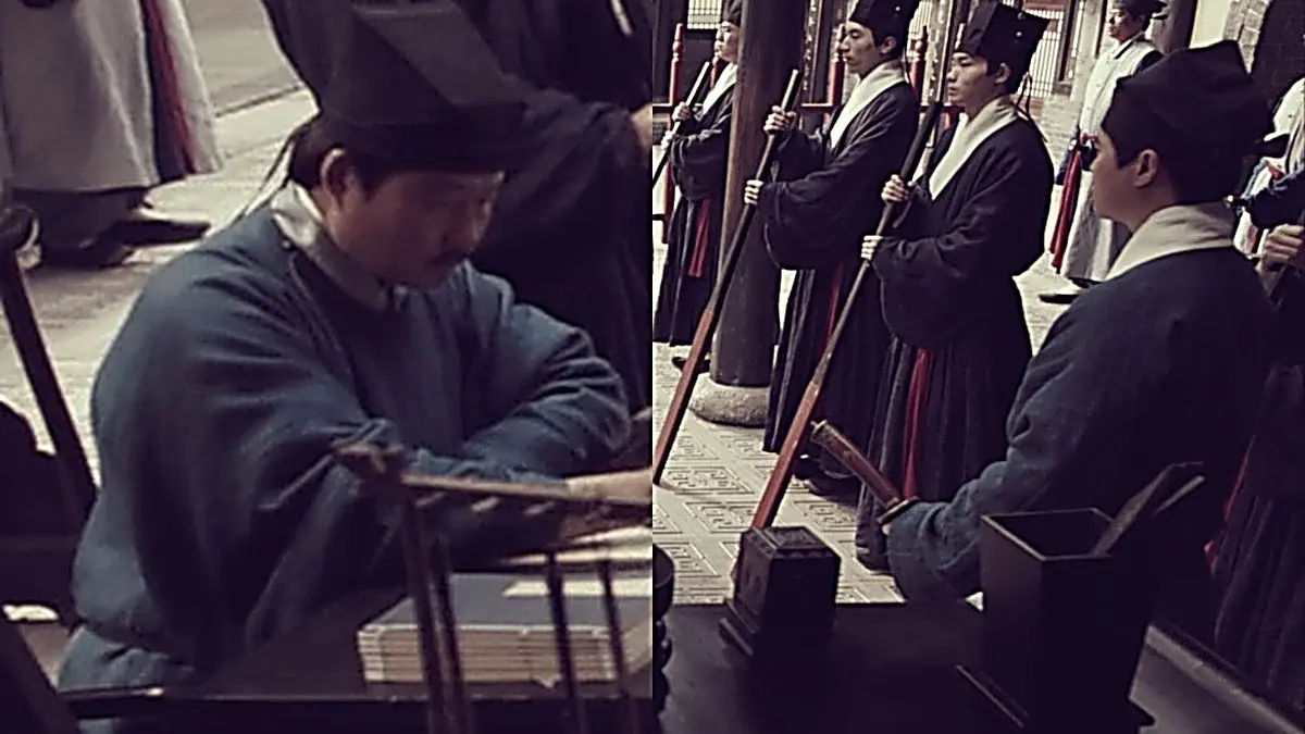 Wei Dianli kneeling in court to confess his corruption and conspiracy
