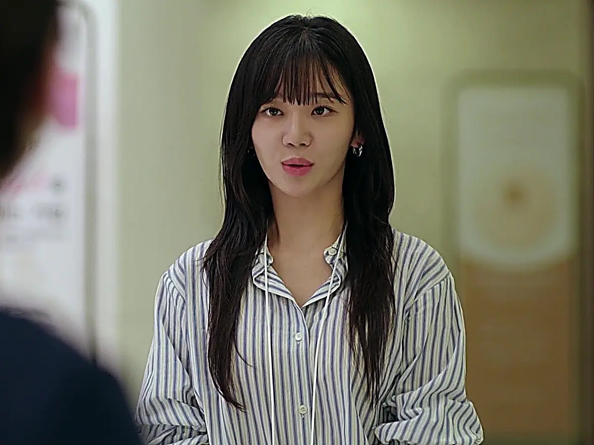 Go Eun-seol in a striped collared button-down shirt