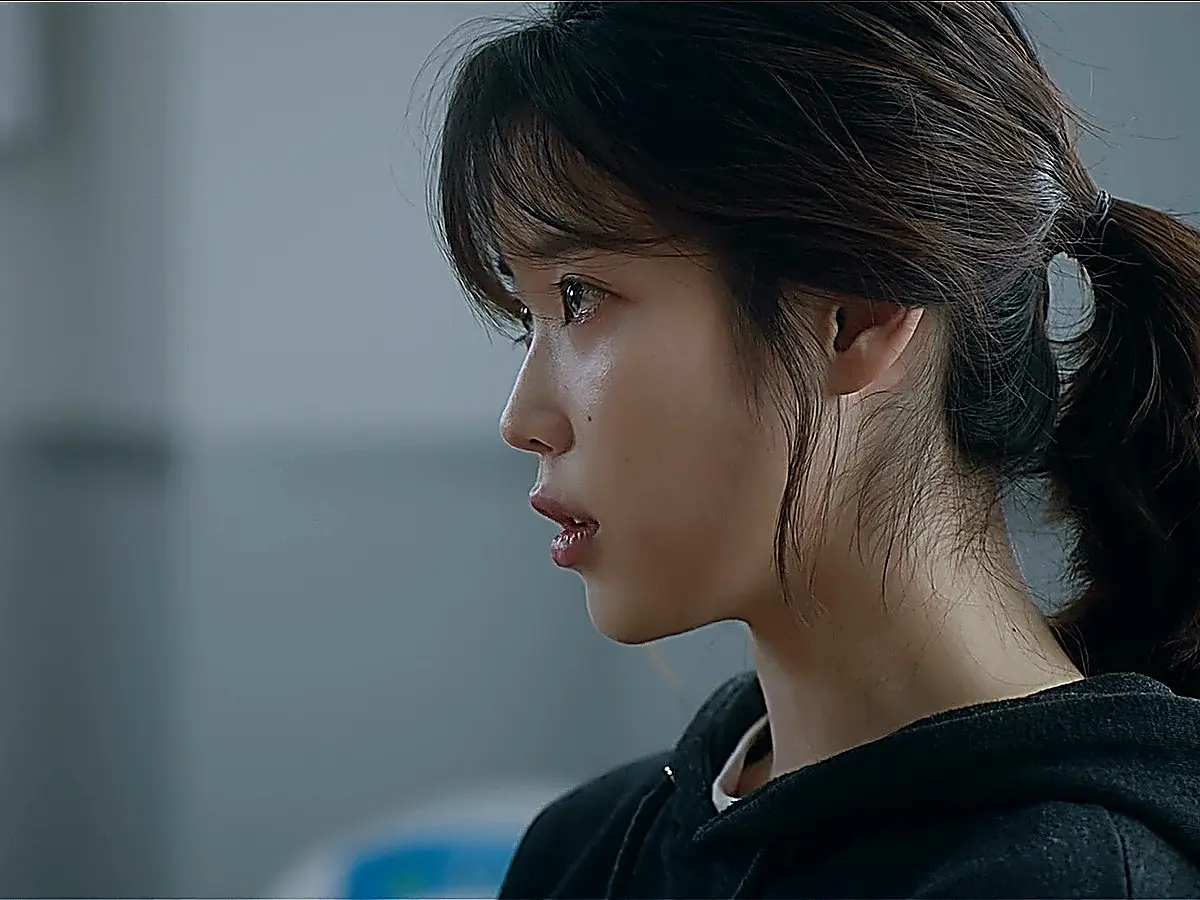 Ji-an confronting Do Joon-young during the inquiry