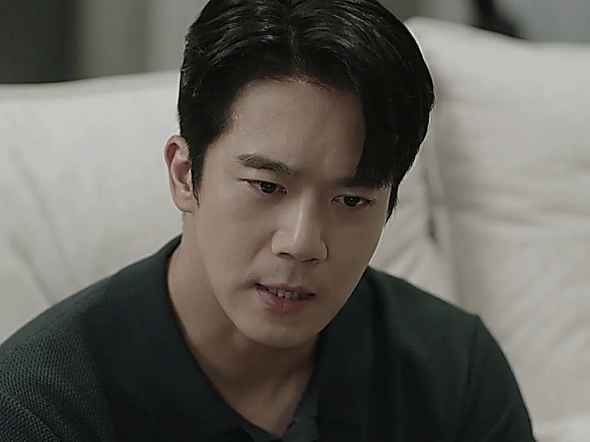 Kim Mu-jin trusting his paternal instincts