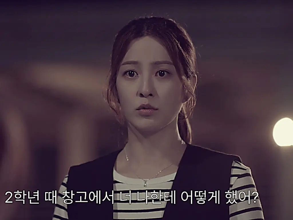 Na Ji-ni confronts Do Do-hee on the hospital rooftop in Family Register Episode 62
