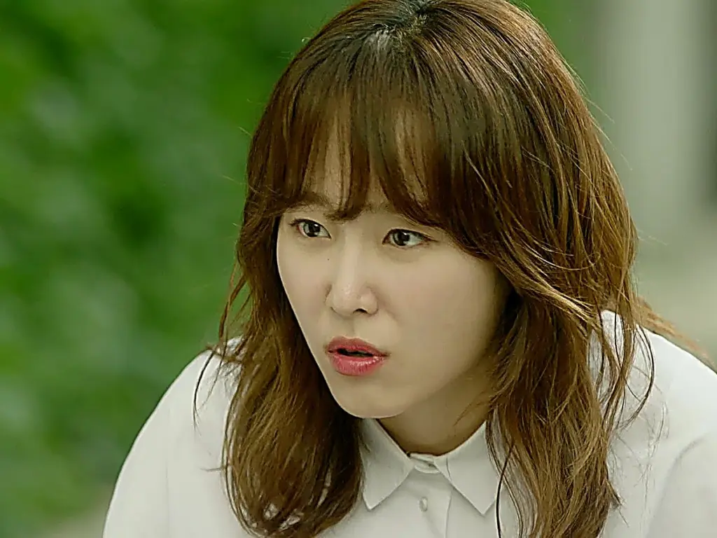 Oh Hae-young wearing a crisp white collared shirt in Another Miss Oh episode 16
